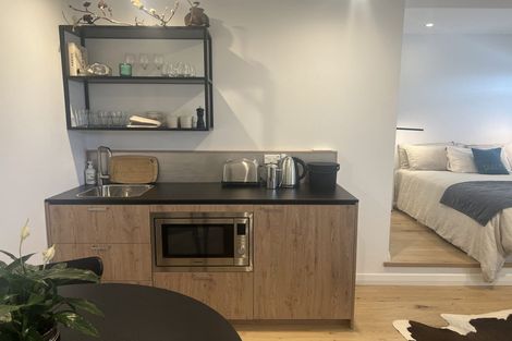 Photo of property in 95a Bassett Road, Remuera, Auckland, 1050