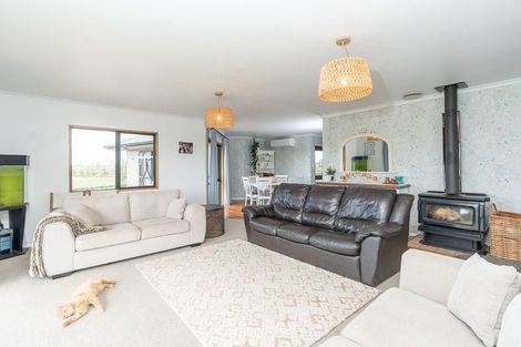 Photo of property in 2180 Kakaramea Road, Ngahinapouri, Ohaupo, 3290