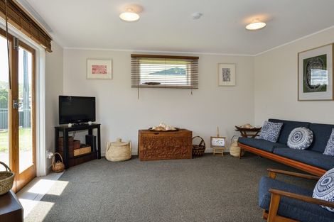 Photo of property in 75 Fortescue Street, Mahia, 4198