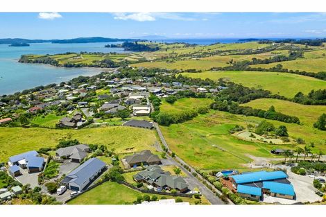 Photo of property in 635 Mahurangi East Road, Algies Bay, Warkworth, 0920