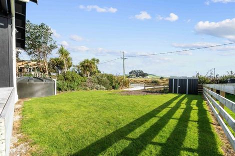Photo of property in 497 Waikawa-curio Bay Road, Curio Bay, Tokanui, 9884