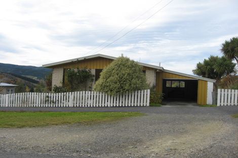 Photo of property in 37 Peel Street, Lawrence, 9532