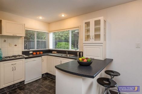 Photo of property in 27 Highfield Place, Avonhead, Christchurch, 8042