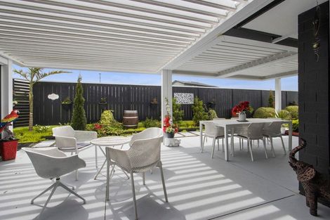 Photo of property in 19 Wairere Rise, Omokoroa, 3114