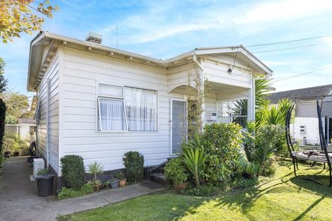 Photo of property in 74 Riverview Road, Huntly, 3700
