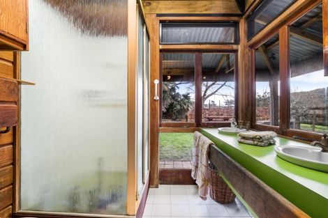 Photo of property in 118 Bethells Road, Waitakere, Henderson, 0781