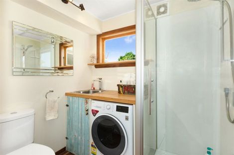 Photo of property in 81 Wellington Road, Paekakariki, 5034