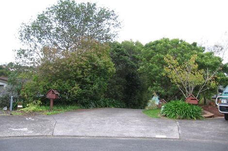 Photo of property in 36 Lastel Place, Shelly Park, Auckland, 2014