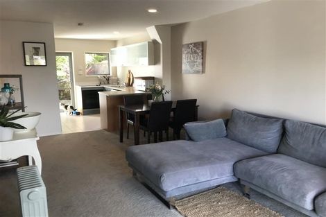 Photo of property in 3/17 Pannill Place, Oteha, Auckland, 0632