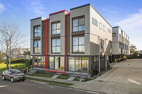 Photo of property in 2/14 Williamson Avenue, Belmont, Auckland, 0622