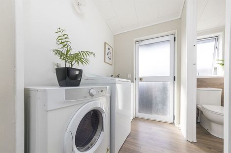 Photo of property in 30 Tiller Close, Kelvin Grove, Palmerston North, 4414