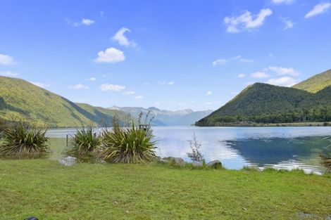 Photo of property in 71 Porika Road, Rotoroa, Murchison, 7077