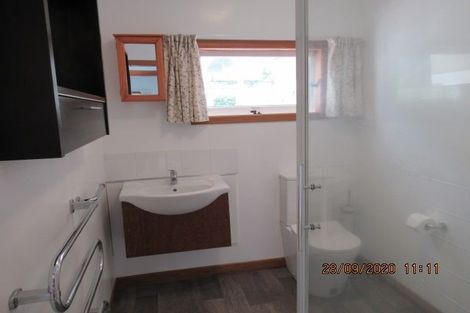 Photo of property in 5 Montana Avenue, Murrays Bay, Auckland, 0630