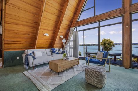 Photo of property in 54 Carnoustie Drive, Wattle Downs, Auckland, 2103