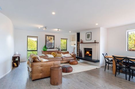 Photo of property in 14a Downes Street, Titahi Bay, Porirua, 5022