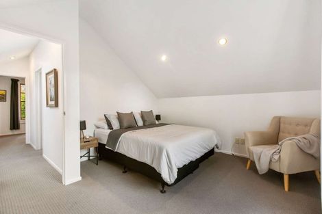 Photo of property in 49 Roslyn Terrace, Stanley Point, Auckland, 0624