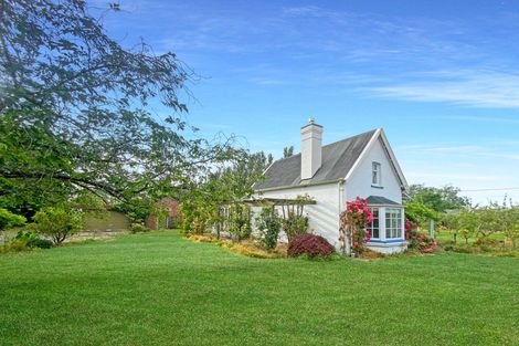 Photo of property in 128 Main North Road, Woodend, 7610