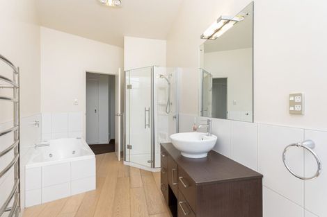 Photo of property in 92 Pemberton Avenue, Bayview, Auckland, 0629