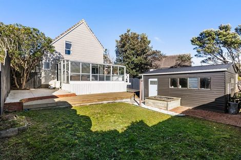 Photo of property in 6 Bayou Lane, Churton Park, Wellington, 6037