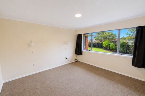 Photo of property in 6 Tybalt Street, Stratford, 4332