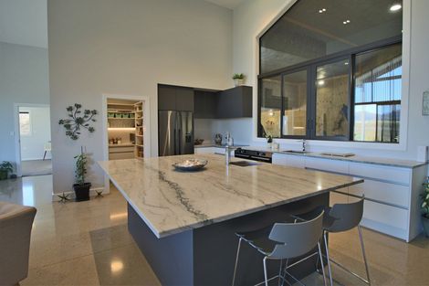 Photo of property in 211 Mcarthur Road, Springvale, Alexandra, 9391