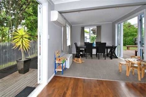 Photo of property in 8 Wilding Street, Saint Martins, Christchurch, 8022