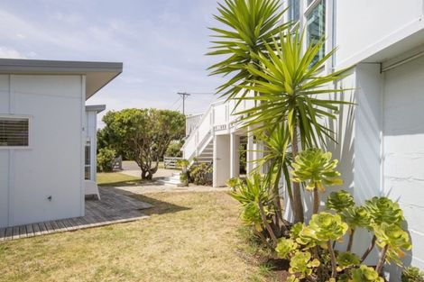 Photo of property in 48 Blue Pacific Parade, Riversdale Beach, Masterton, 5872