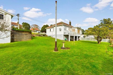 Photo of property in 18 Fulljames Avenue, Mount Roskill, Auckland, 1041