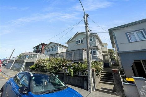 Photo of property in 17 Hankey Street, Mount Cook, Wellington, 6011
