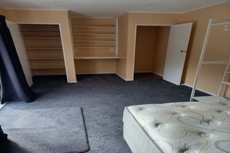 Photo of property in 42 Kingswood Street, Takaro, Palmerston North, 4412