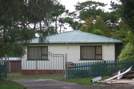 Photo of property in 14 Alston Avenue, Kelston, Auckland, 0602