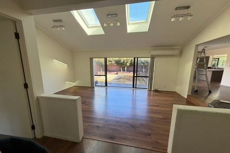 Photo of property in 163 Walter Strevens Drive, Conifer Grove, Takanini, 2112