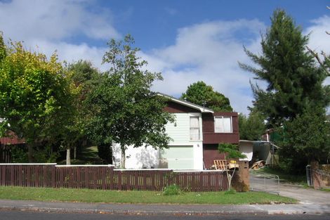 Photo of property in 12 Waari Avenue, Sunnyvale, Auckland, 0612