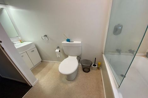 Photo of property in 54 Lincoln Avenue, Tawa, Wellington, 5028