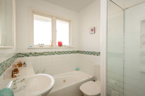 Photo of property in 24 Bishop Street, St Albans, Christchurch, 8014