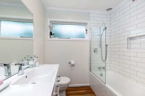 Photo of property in 87 Black Rock Road, Newlands, Wellington, 6037