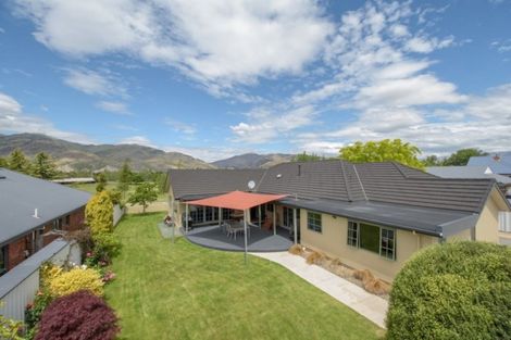 Photo of property in 37 Cairnmuir Crescent, Cromwell, 9310