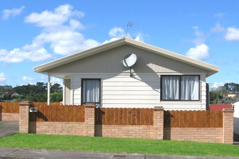 Photo of property in 1/30 Chislehurst Street, Henderson, Auckland, 0612