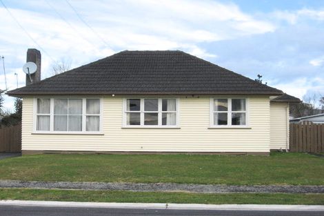 Photo of property in 12 Hendon Road, Fairview Downs, Hamilton, 3214
