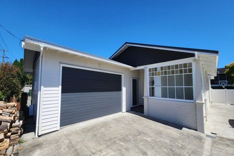 Photo of property in 92 Tukapa Street, Westown, New Plymouth, 4310