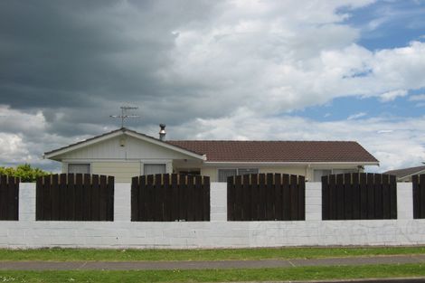 Photo of property in 84 Rowandale Avenue, Manurewa, Auckland, 2102