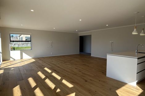 Photo of property in 27 Moana Drive, Mahia, 4198