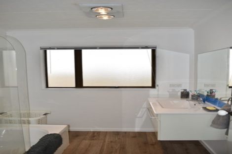 Photo of property in 79 Lupin Road, Otaki, 5512