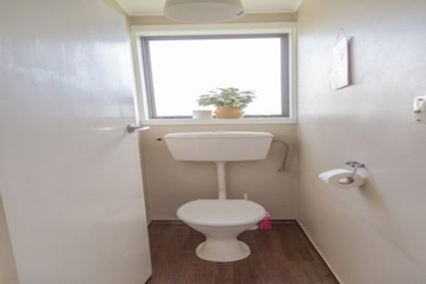 Photo of property in 22 Runuku Grove, Turangi, 3334