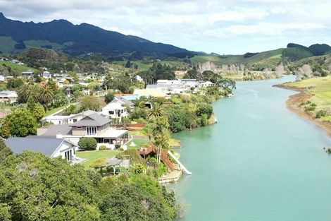 Photo of property in 3 Nihinihi Avenue, Raglan, 3225