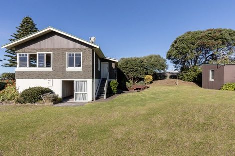Photo of property in 78 Marine Parade, Mount Maunganui, 3116