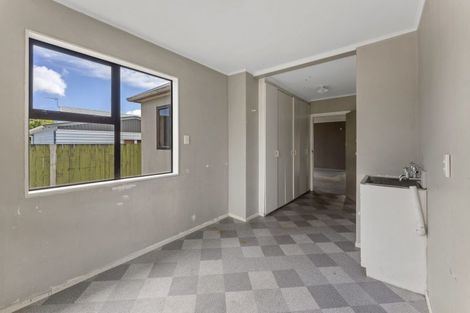 Photo of property in 2 Gibson Crescent, Naenae, Lower Hutt, 5011