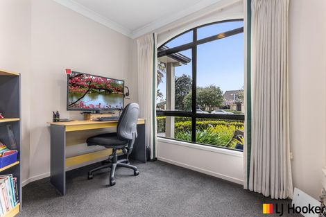 Photo of property in 9 Crannich Place, Wattle Downs, Auckland, 2103