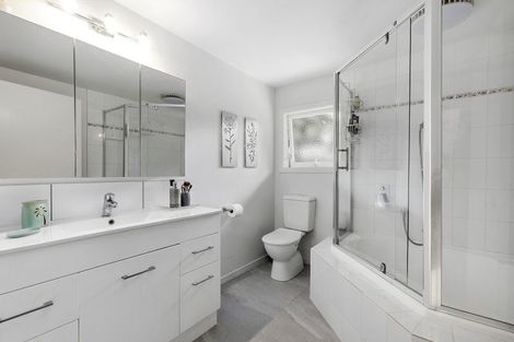 Photo of property in 37 Beauchamp Street, Karori, Wellington, 6012