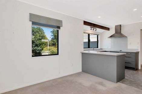 Photo of property in 45 Rewarewa Place, Matua, Tauranga, 3110